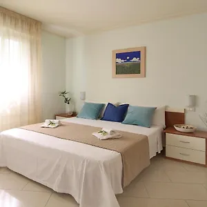 Aparthotel Altamarea